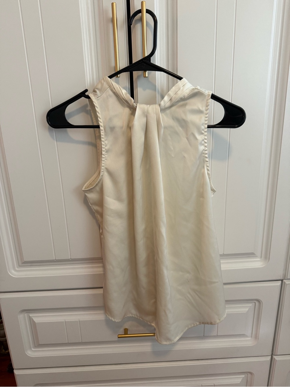 Express Sleeveless Satin Shell in Cream